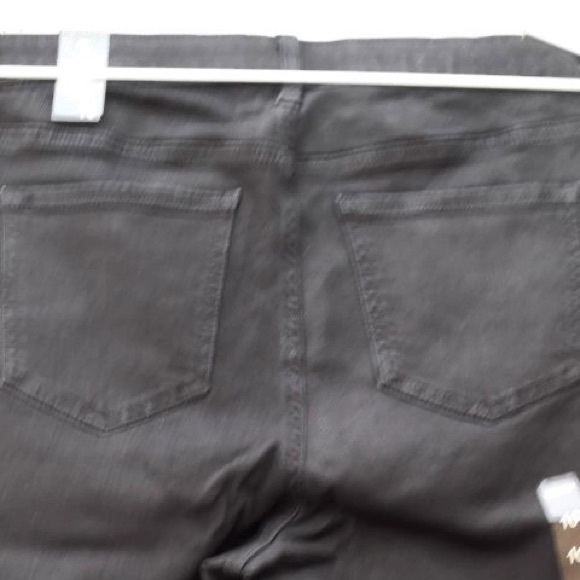 Torrid Premium High Rise Skinny Crop Pants - Picture 5 of 5